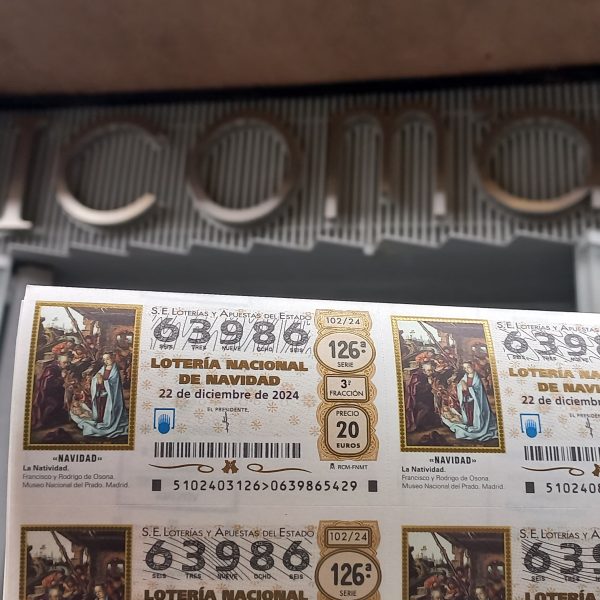 Ya a la venta la Lotería de Navidad del Colegio